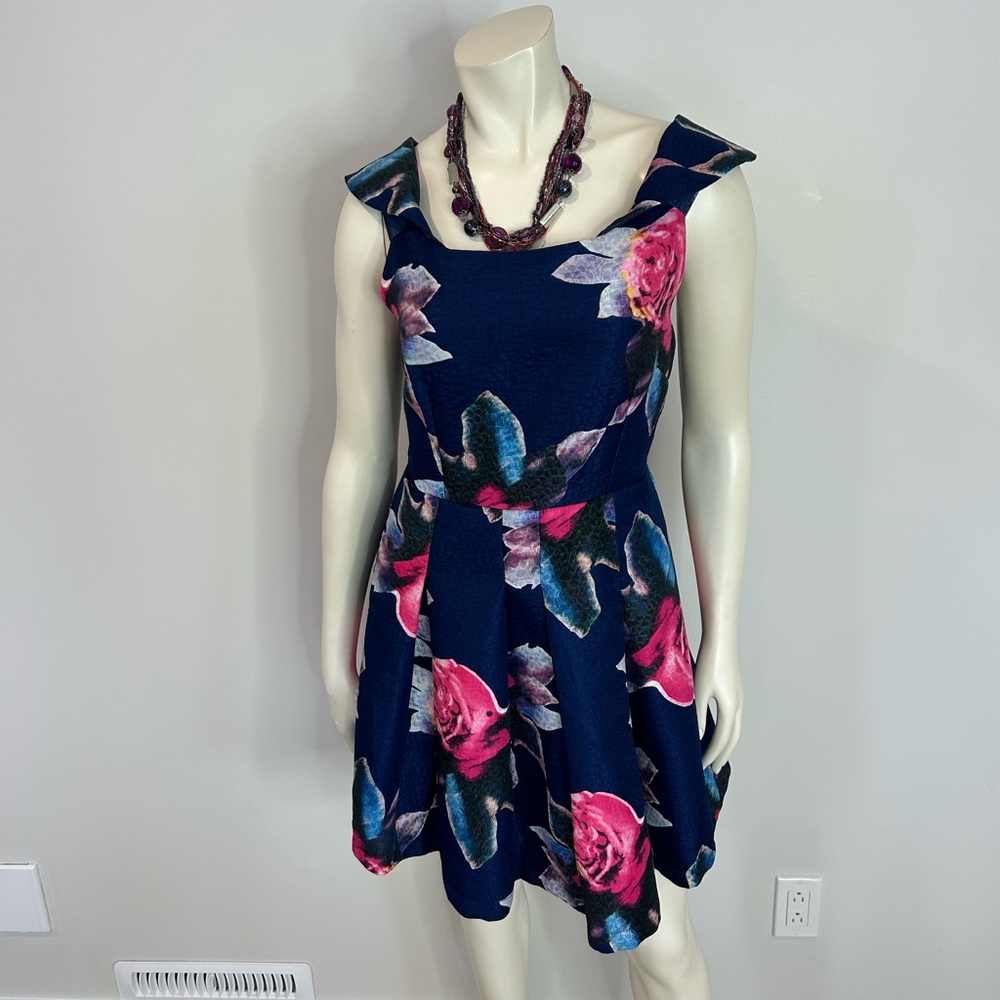 Gorgeous summary L'ATISTE Navy and Pink Floral Mini Dress❤️M